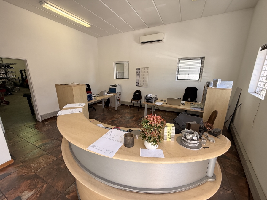 To Let Commercial Property for Rent in Beaconvale Western Cape